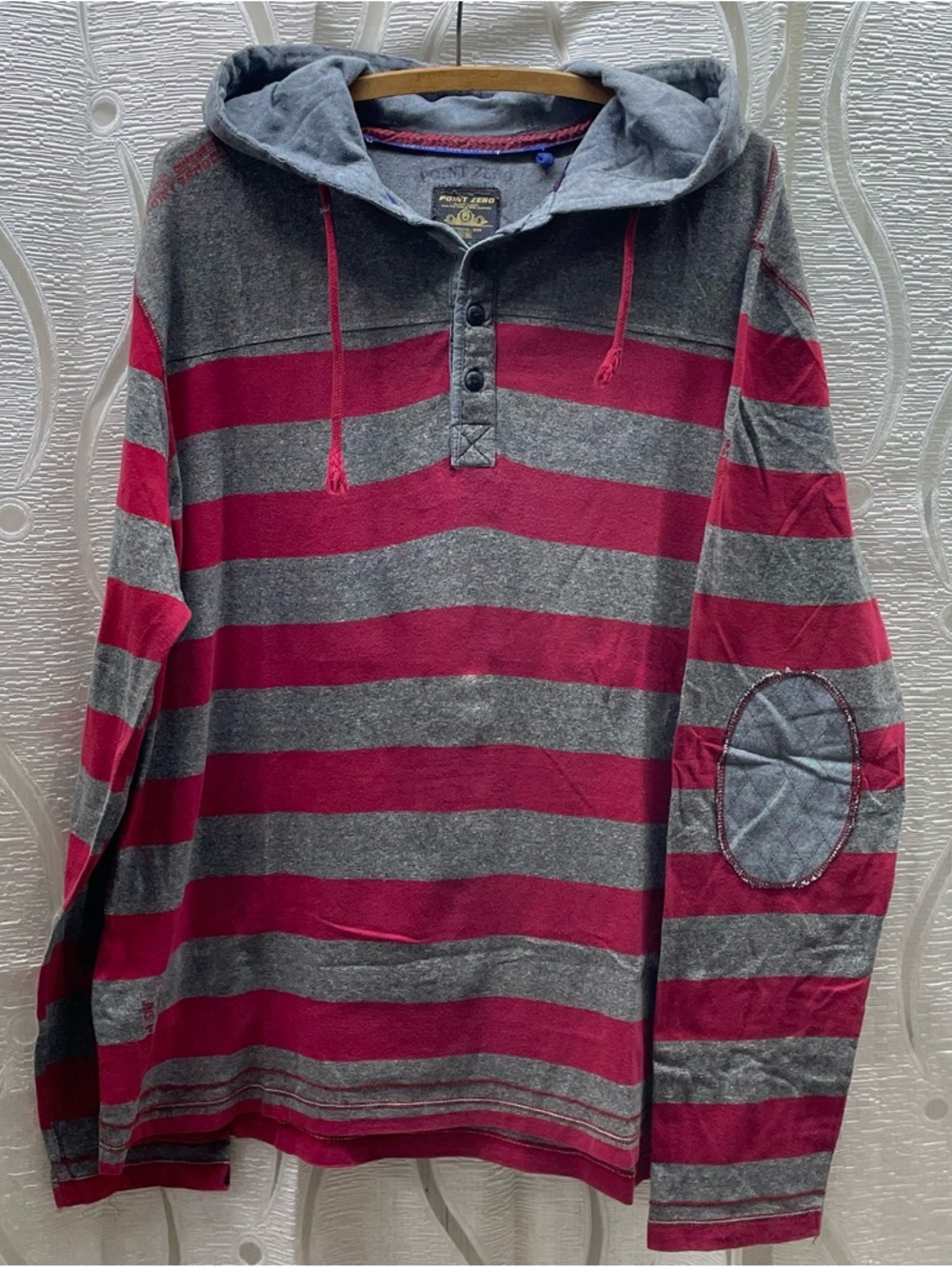 Point Zero Hoodie Mens XL Grey Burgundy Red Good Striped Henley Elbow Patches